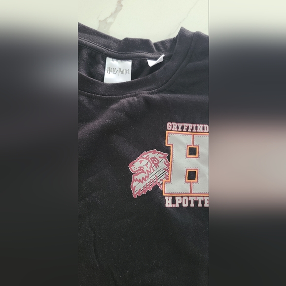 Black Harry Potter Gryffindor Sweatshirt - Picture 5 of 5